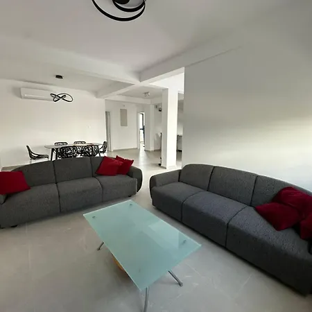 Sykia Upper Floor 2-br
