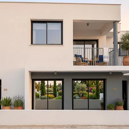 Sykia Upper Floor 2-br *